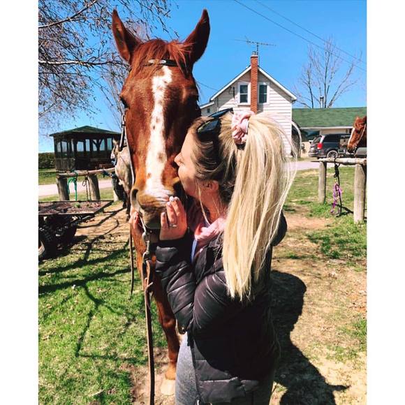 Meet your Posher, Rebecca - Picture 1 of 1